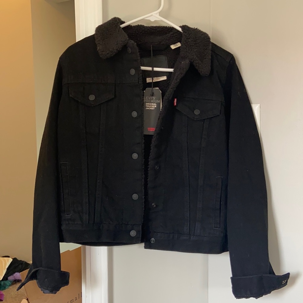 Medium Levi’s Jean Jacket